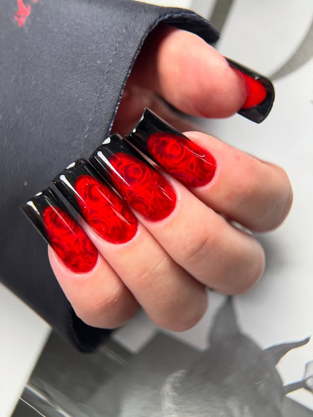 Red Black Nails